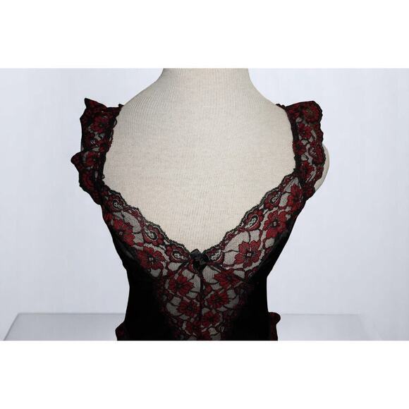 Black Satin & Red Floral Lace Bodysuit – Romantic Vintage-Lingerie (Size M) - Picture 2 of 6